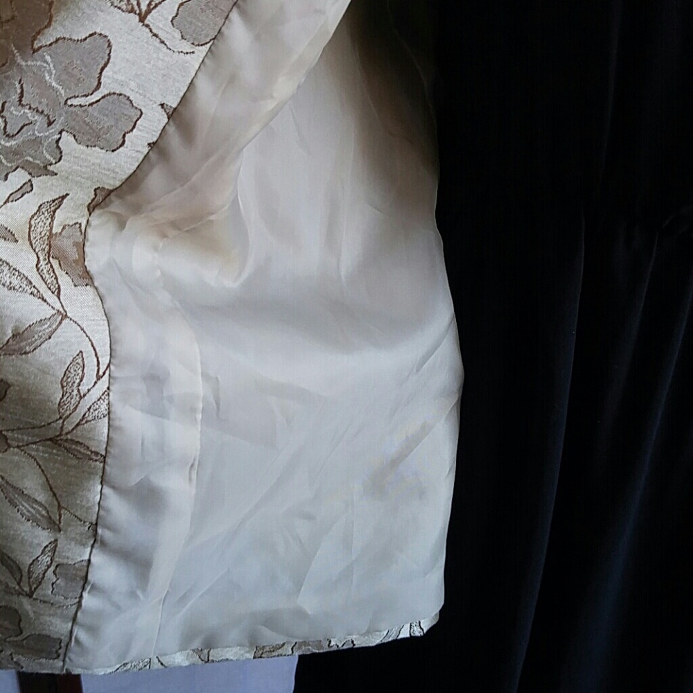 Jacket - Picture 8 of 9